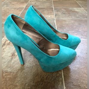 WOMENS FAUX SUEDE PLATFORM HIGH HEEL PUMPS SIZE: 9.0
